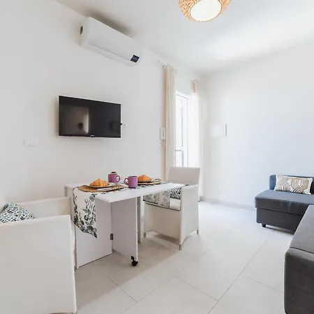 Casa Girasole E Fiordaliso A 100m Da Sabbiosa Lägenhet *